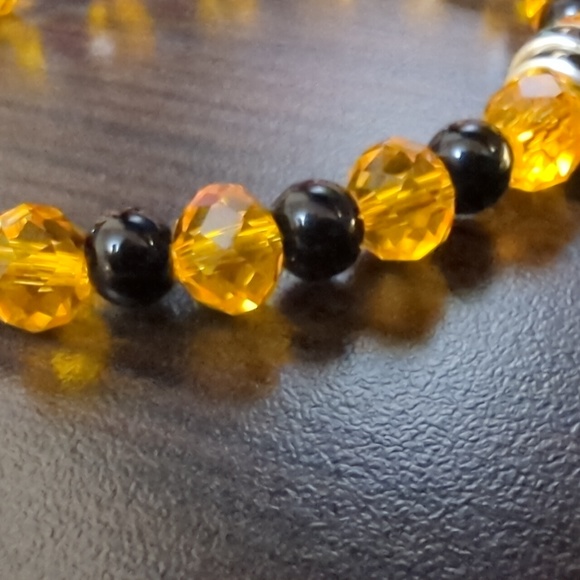 Halloween Pennywise Beaded Stretch bracelet - Picture 4 of 4